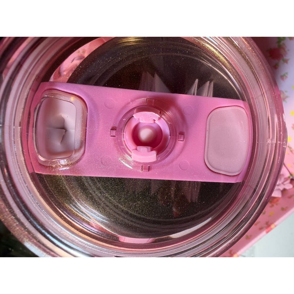 Stanley 1913 x LoveShackFancy 40oz H2.0 FlowState Quencher Ribbon Rosa NIB - Picture 6 of 12